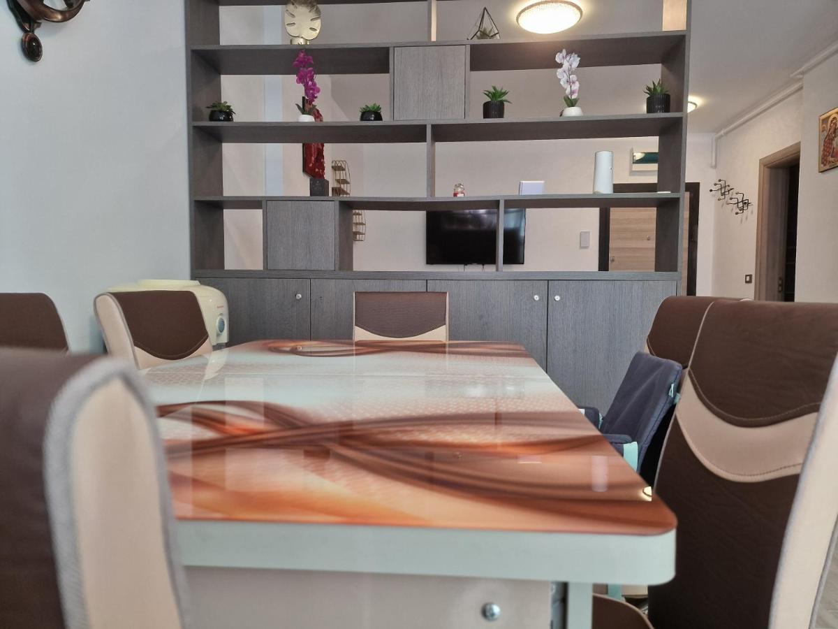 Nasty 24 Aparthotel Pool & Spa Mamaia Nord Navodari Dış mekan fotoğraf